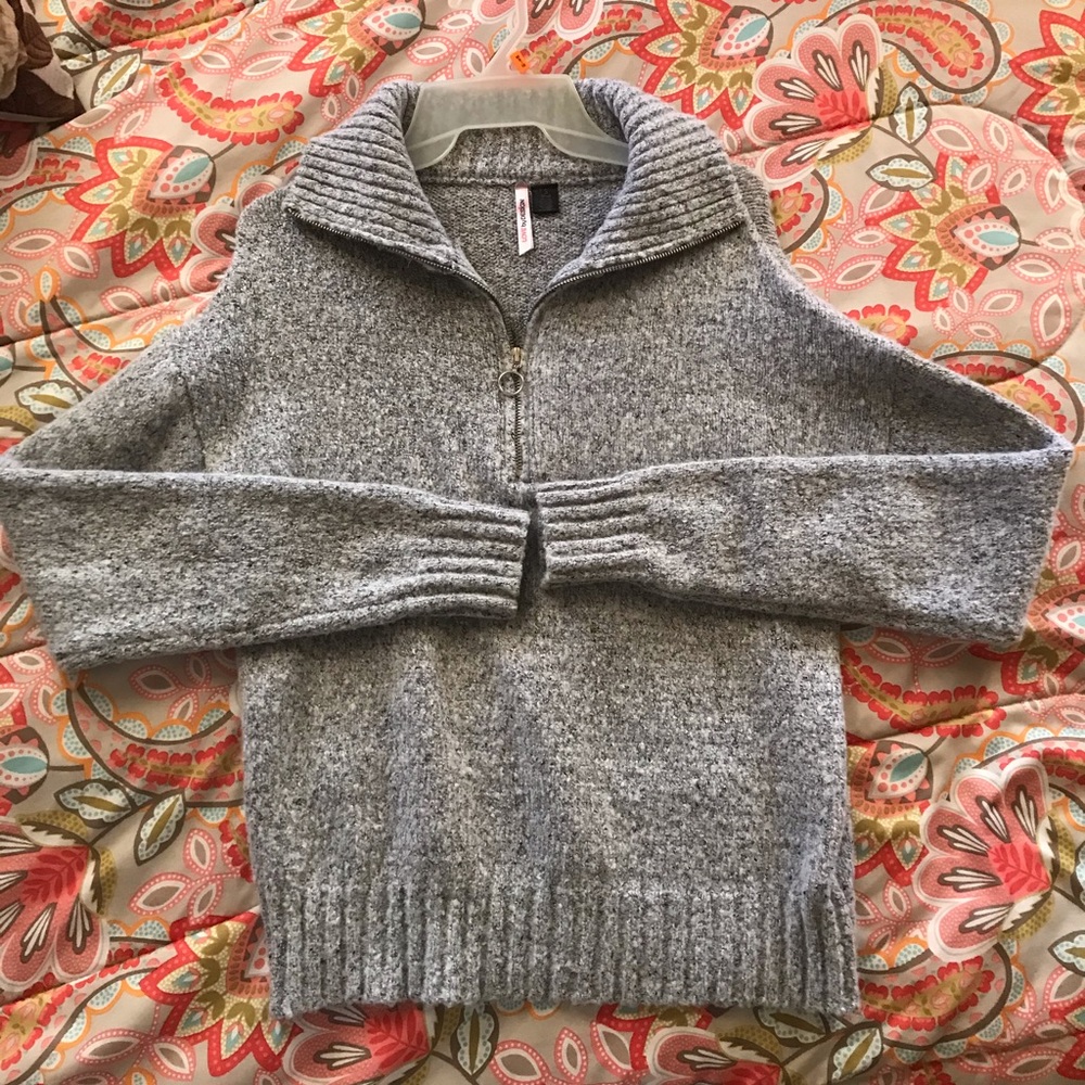 Grey sweater